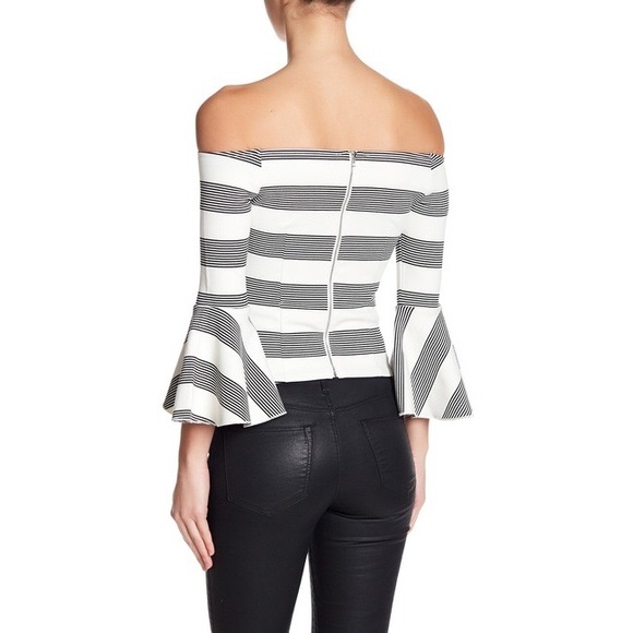 ❌SOLD❌Line&Dot Ella Off-the-Shoulder - Picture 2 of 2